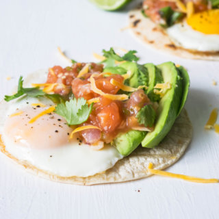 Easy, quick healthy breakfast tacos with a smoky, spicy charred tomato salsa that packs a punch when it comes to flavor! | www.thelastcookie.ca